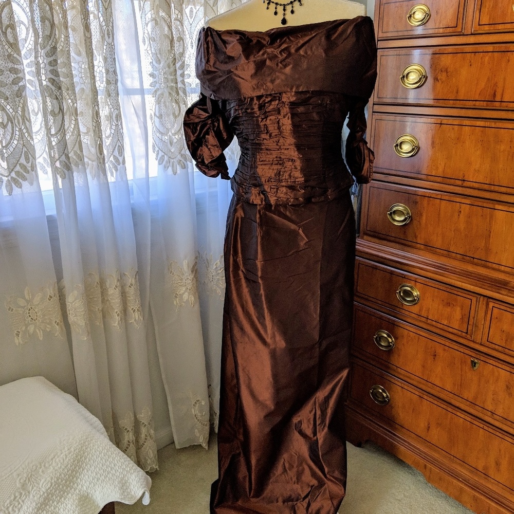Chetta B Formal Two piece set. Two different sizes - Picture 2 of 6